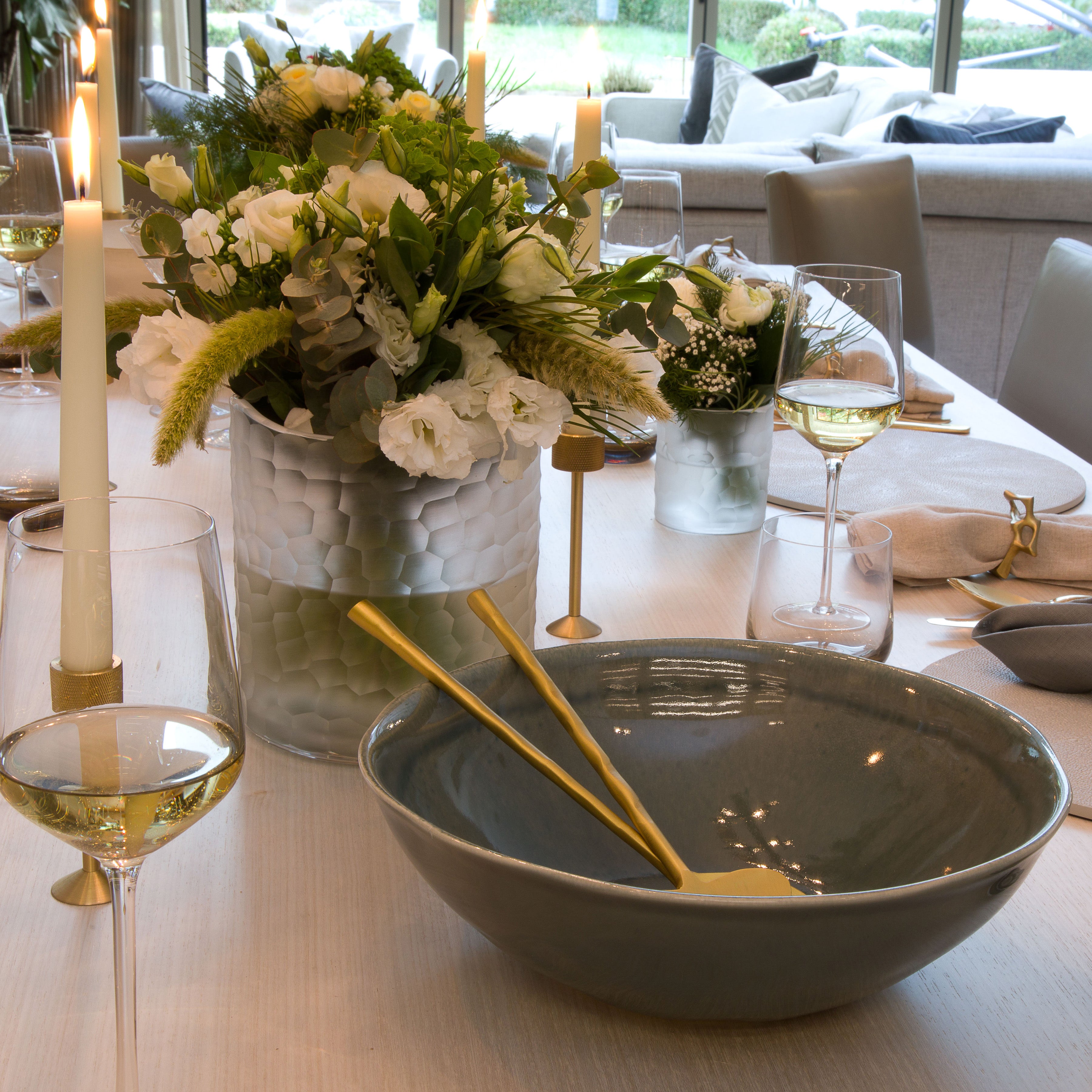Kitchen & Dining